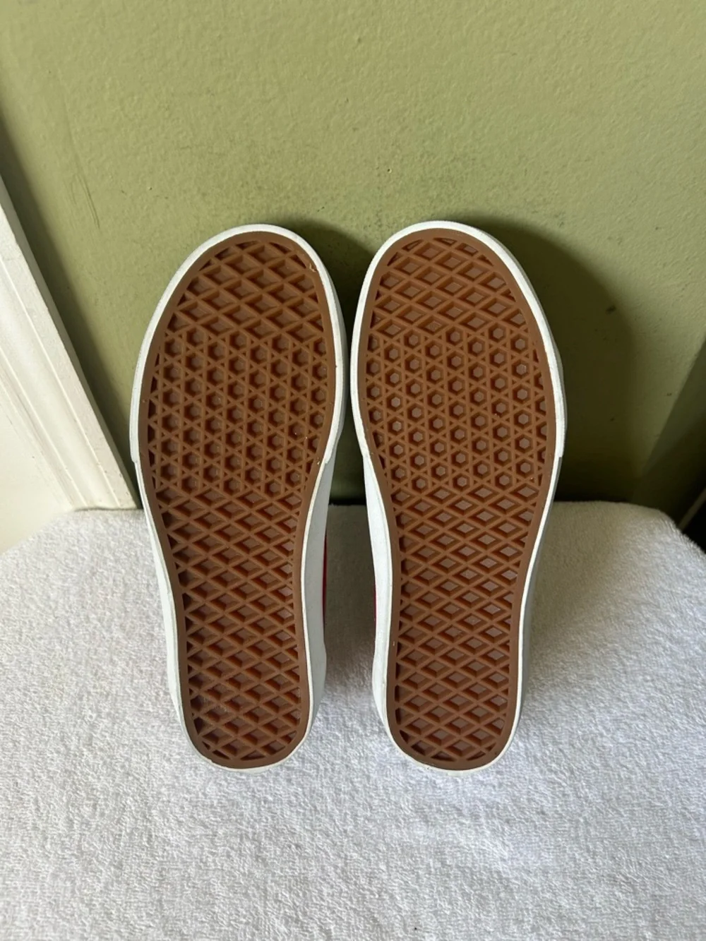 NWOB Vans Multicolor Low Top Sneakers with Red Upper and Black Toe - Picture 13 of 14